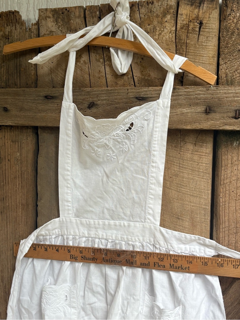 Vintage white Apron - Picture 5 of 8